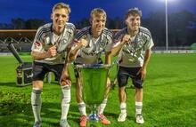 Viktor Karolak Maciej Saletra Samuel Sarudi KS CK Troszyn – Legia Warszawa 1:3
