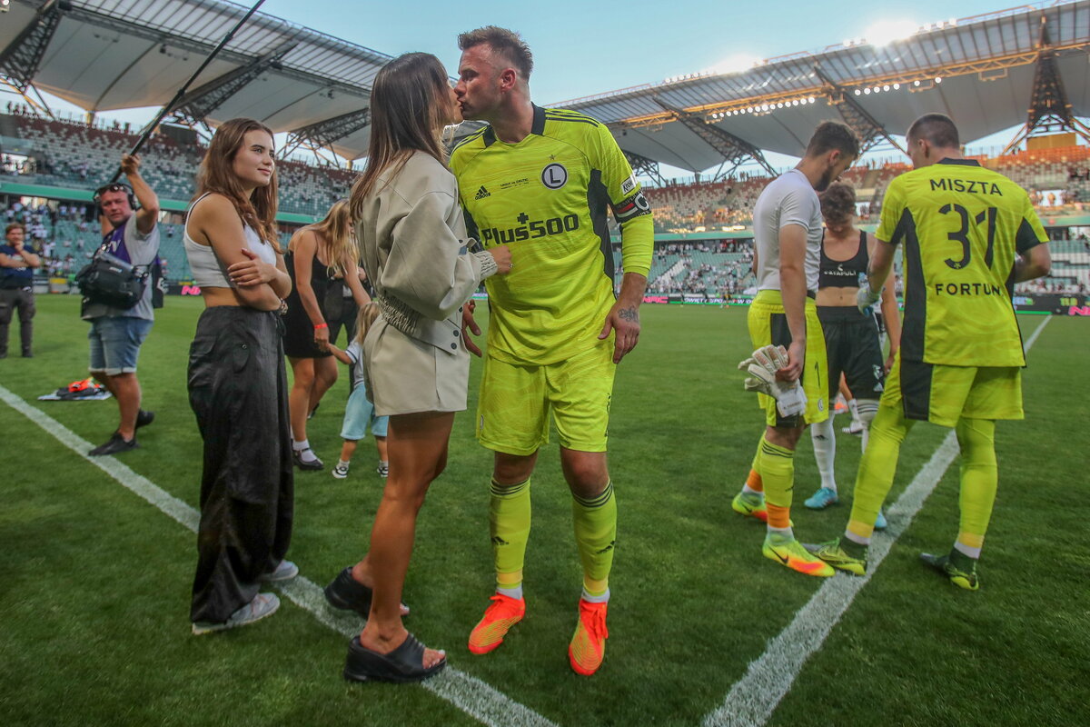 Sara Mannei Artur Boruc