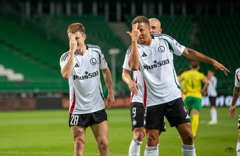 Legia Warszawa - Caernarfon Town 6:0