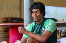 Pierwszy trening Legii w Austrii Maxi Oyedele