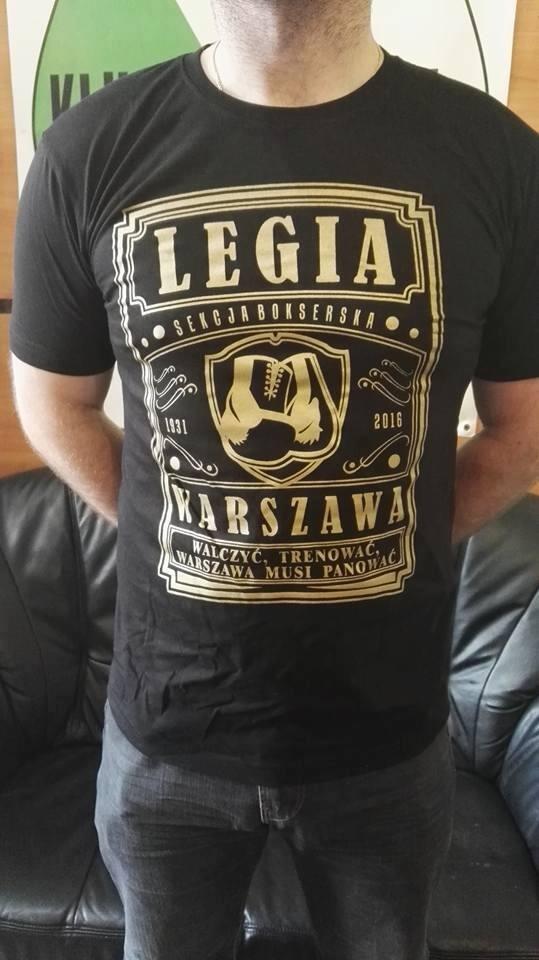 News: Koszulki i gadżety przed meczem z Lechem