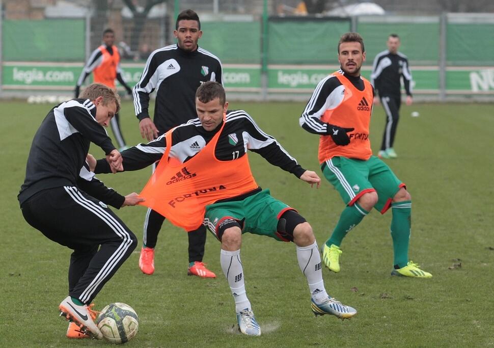 News: Sonda: Legia walczy z własnymi słabościami