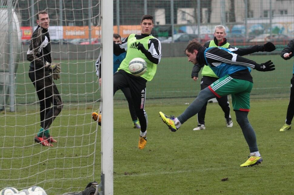 News: Trening bez Ojamy i Juniora, szpaler dla Kucharczyka
