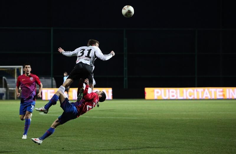 News: Steaua Bukareszt - Legia Warszawa 2:1 (2:0) - Pierwsza przegrana