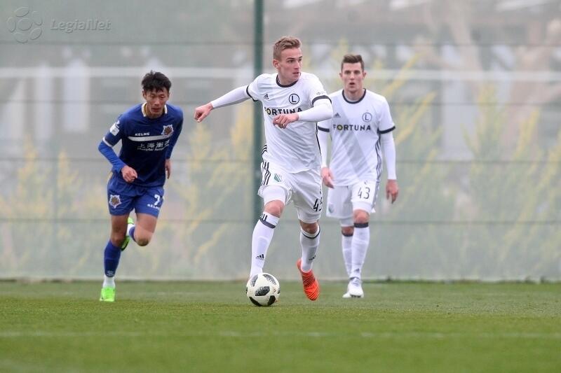 News: U-18: Wygrana z Rumunią, występ Praszelika