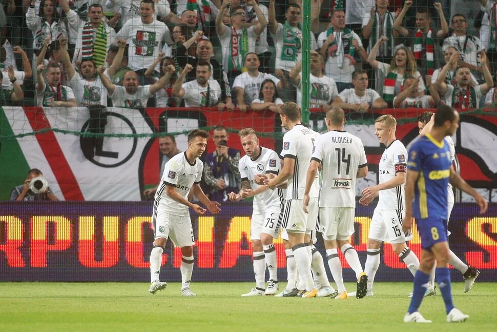 News: Superpuchar: Legia - Arka 1:1, 3:4 p.k - Kolejny przegrany Superpuchar