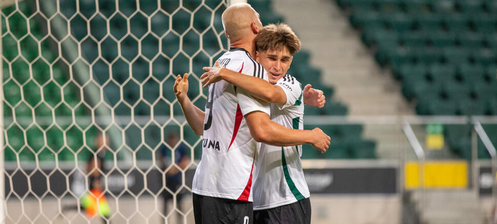 Legia Warszawa - Caernarfon Town 6:0