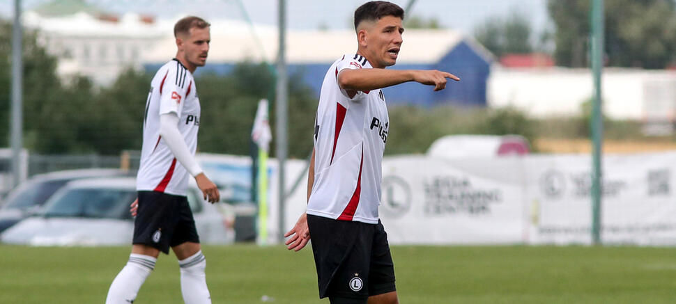 Legia II Warszawa - Warta Sieradz 0:1 Mateusz Możdżeń