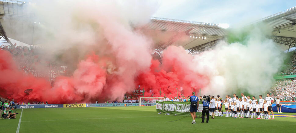 Legia Warszawa - Motor Lublin 5:2 kibice Legii oprawy oprawa