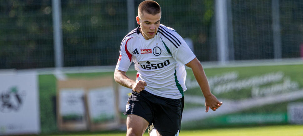 Oliwier Olewiński Legia II Warszawa - Pelikan Łowicz 2:1 (1:0)