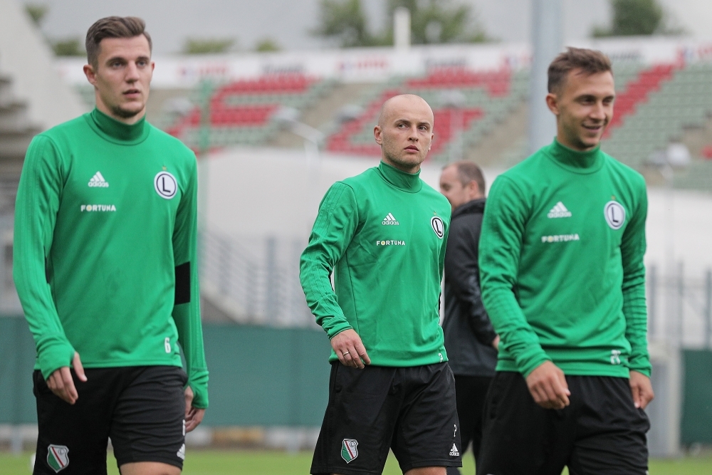 News: Legia i Cork trenowały przy Łazienkowskiej - wideo