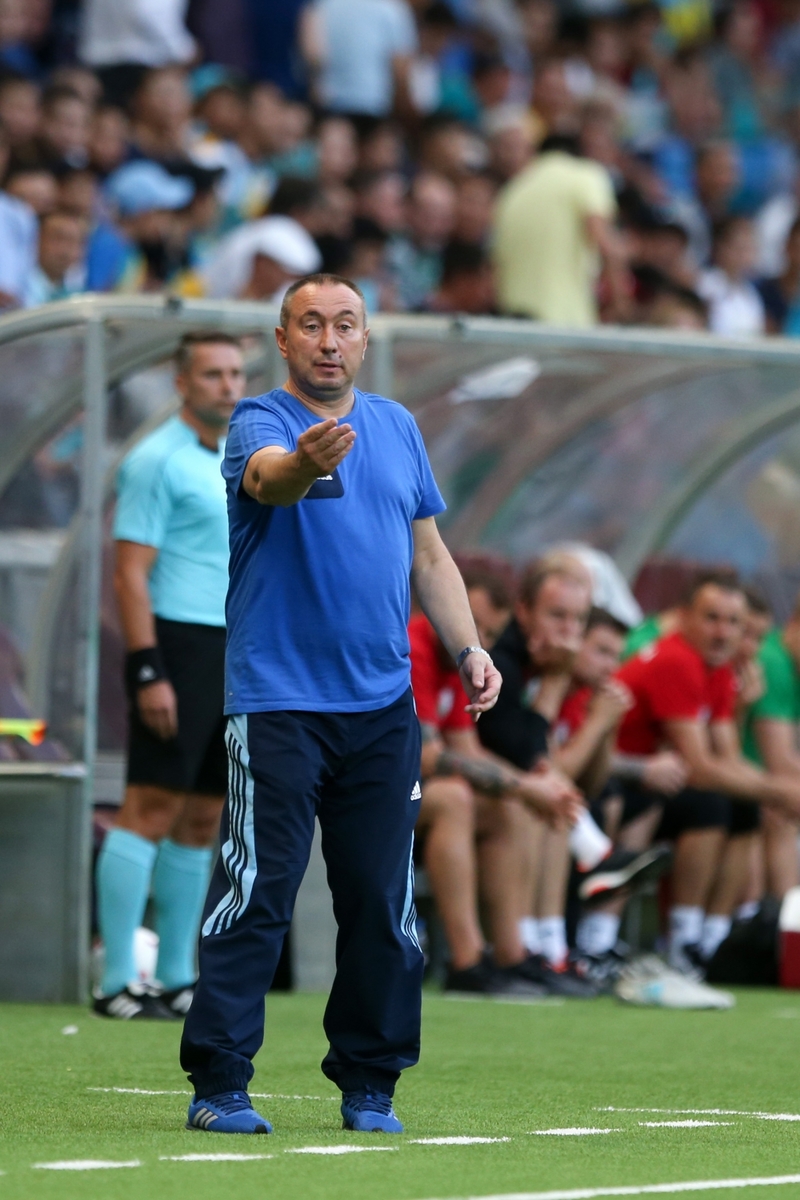 News: Stanimir Stoiłow: Zły wynik? Zrzucimy winę na murawę!