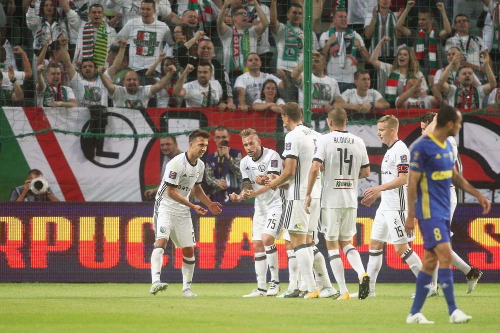News: Superpuchar: Legia - Arka 1:1, 3:4 p.k - Kolejny przegrany Superpuchar