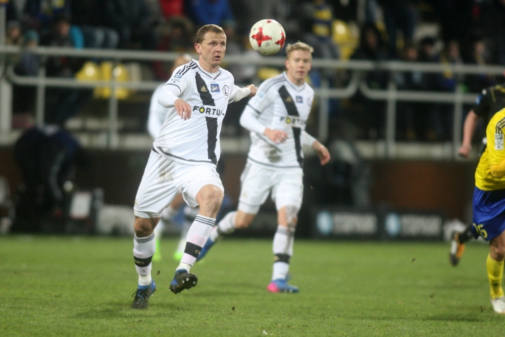 News: Maciej Dąbrowski: Powalczymy z Ajaksem o korzystny wynik