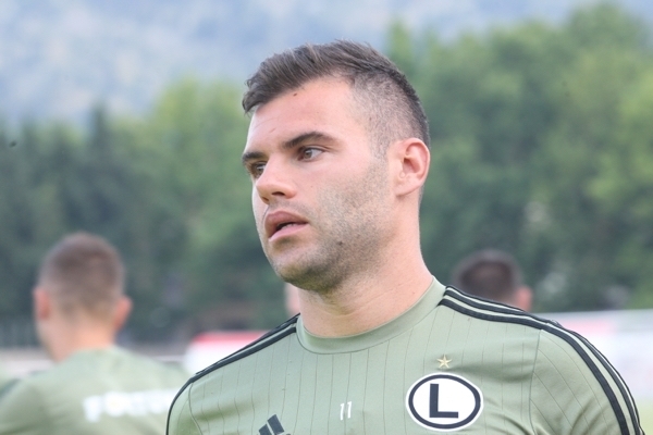News: Nemanja Nikolić: Moja przyszłość leży w rękach Legii