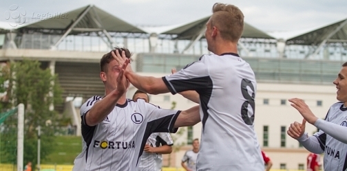 News: UYL: W świetle kamer o awans