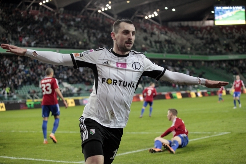 News: Legia Warszawa - Piast Gliwice 2:0 (1:0) Trzy punkty na święta