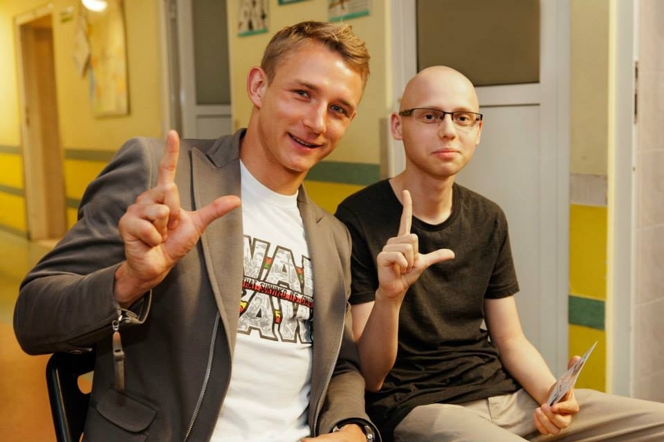 News: Jakub Rzeźniczak odwiedził chore dzieci