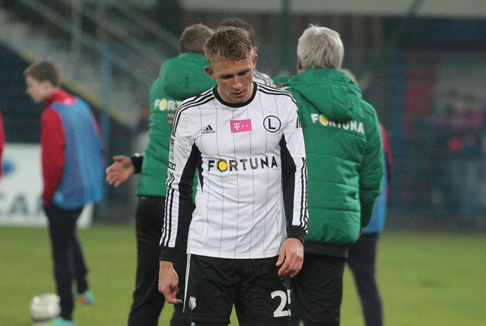 News: Jakub Rzeźniczak: Patrzymy na siebie