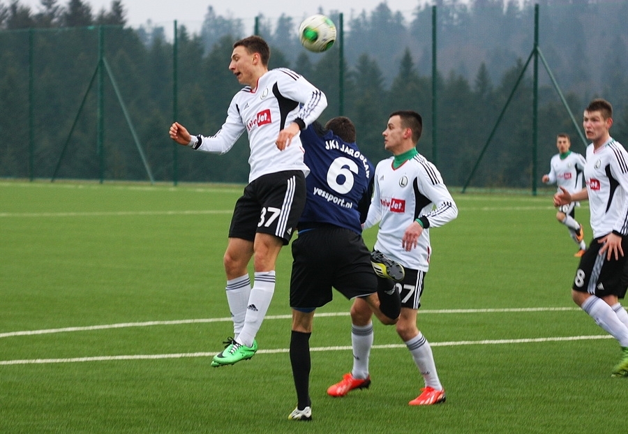 News: Rezerwy: Lider zdeklasował... lidera