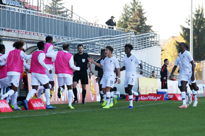 U-17: Porażka z Francją, występ Niskiego