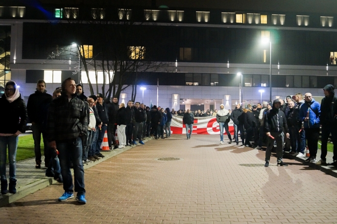 Kibice podziękowali Borucowi, Pazdan nie zagra z Urugwajem