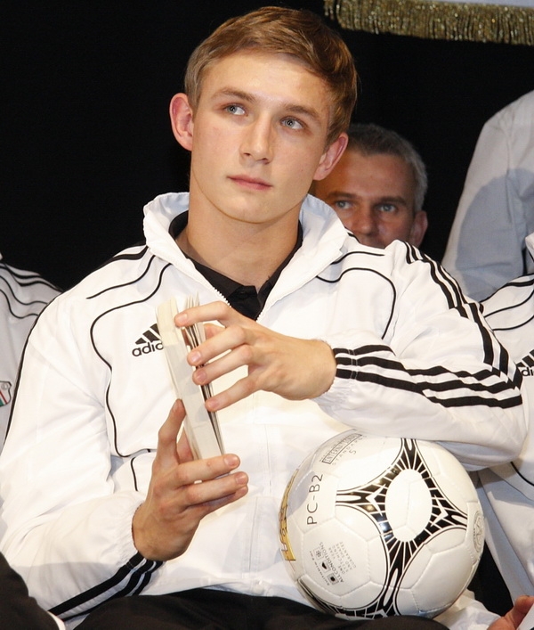 Jakub Rzeźniczak odchodzi z Legii