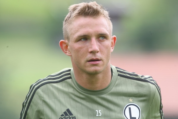 Jakub Rzeźniczak odchodzi z Legii