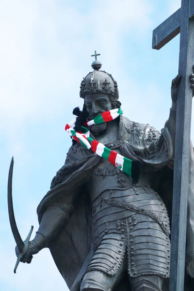 Zygmunt III Waza przyozdobiony w barwy Legii