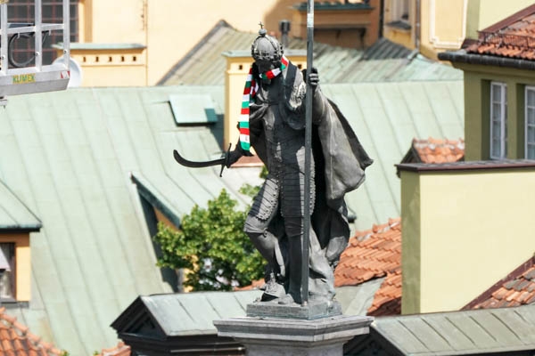 Zygmunt III Waza przyozdobiony w barwy Legii