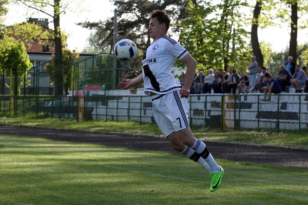 Rezerwy: Przełamanie w Wołominie