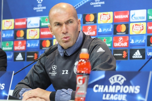 Zidane i Varane - dyplomaci Realu
