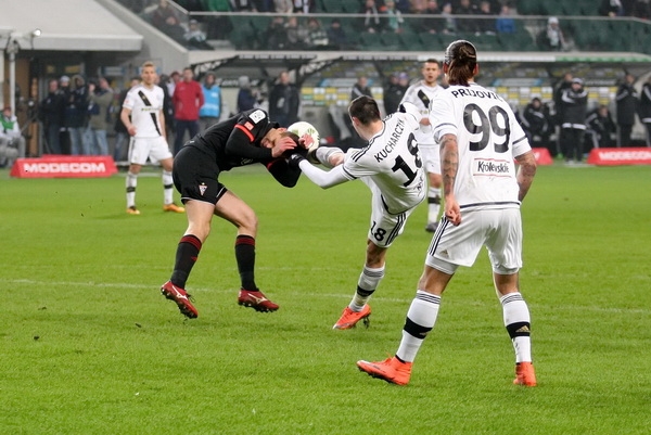 Fotoreportaże z meczu z Górnikiem Zabrze