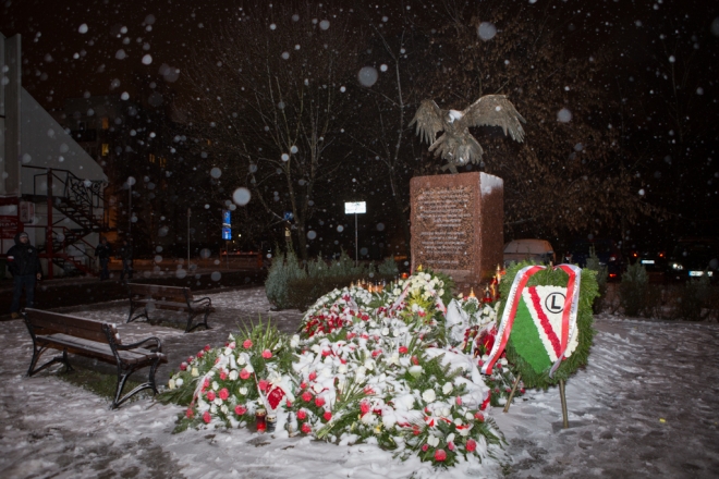 Kibice Legii upamiętnili Dzień Pamięci Żołnierzy Wyklętych