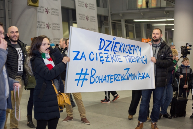 Piłkarze Legii dotarli do Warszawy