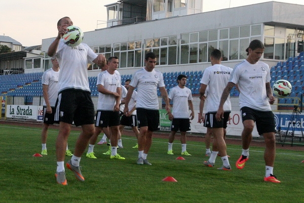 Piłkarze Legii trenowali na stadionie FC Botosani