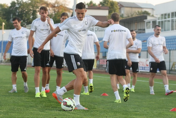 Piłkarze Legii trenowali na stadionie FC Botosani