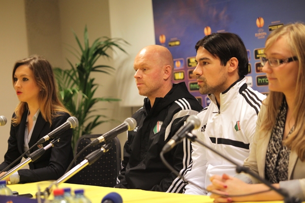 Henning Berg i Ivica Vrdoljak przed Lokeren