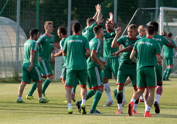 Krystian Bielik trenował z Legią