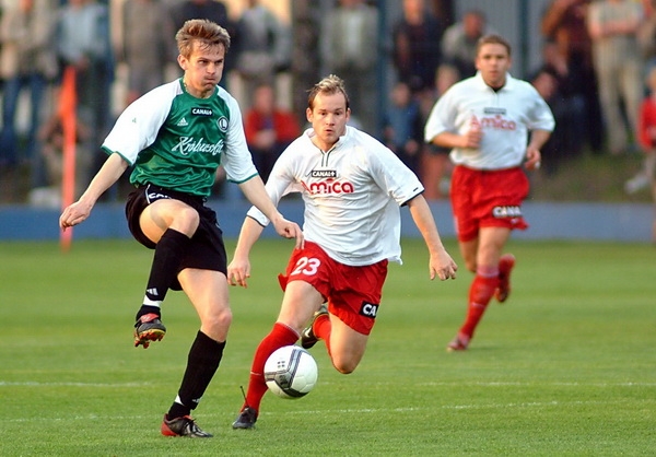 Oficjalnie: Magiera trenerem rezerw, Banasik juniorów starszych