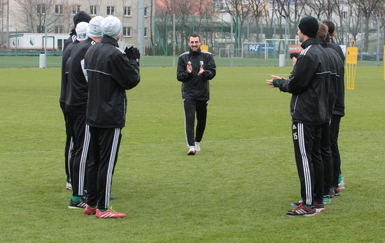 Trening bez Ojamy i Juniora, szpaler dla Kucharczyka