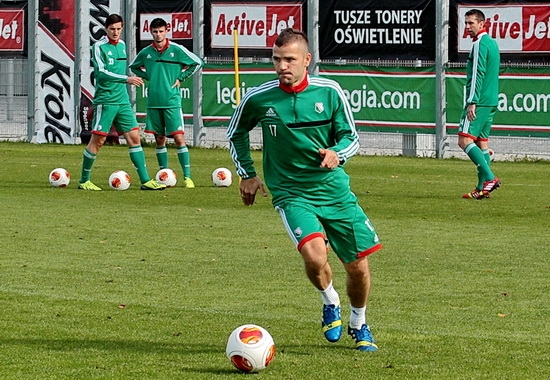 Bereszyński wrócił do treningów, Dwaliszwili gotowy do gry