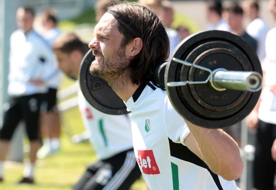 Pierwszy trening Dossy Juniora, zajęcia siłowe