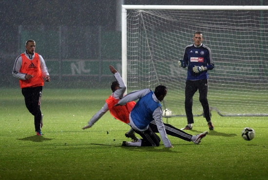 Trening w deszczu, Kosecki i Choto biegali wokół boiska