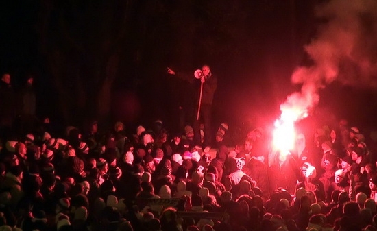 Spokojna manifestacja i mały żart z policji