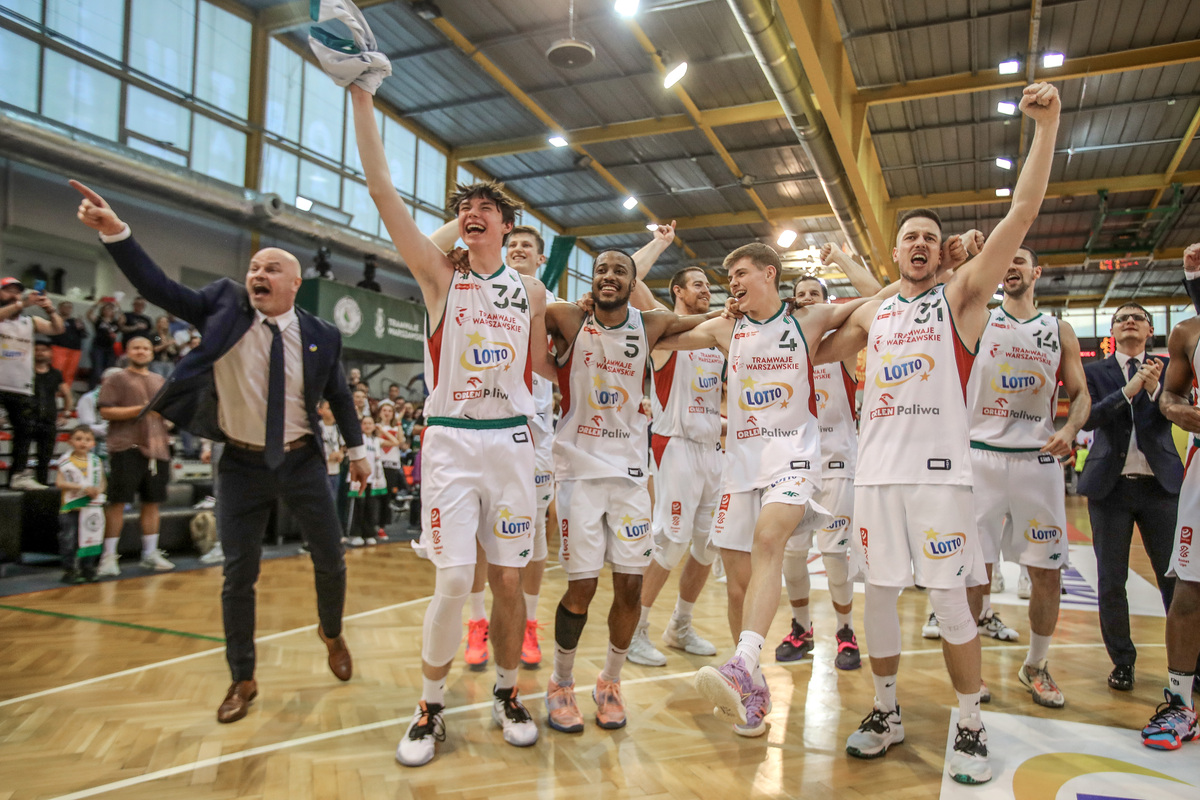 Legia koszykówka radość