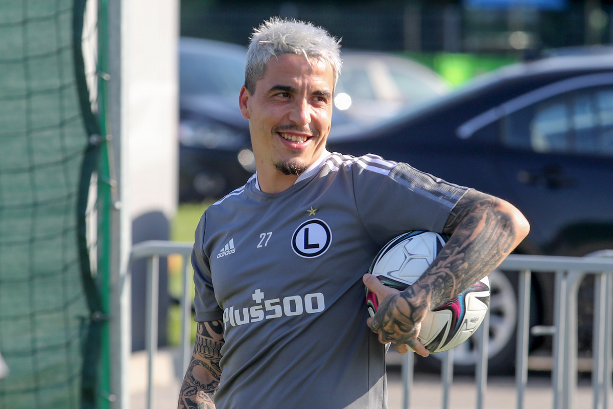 Josue Pesqueira