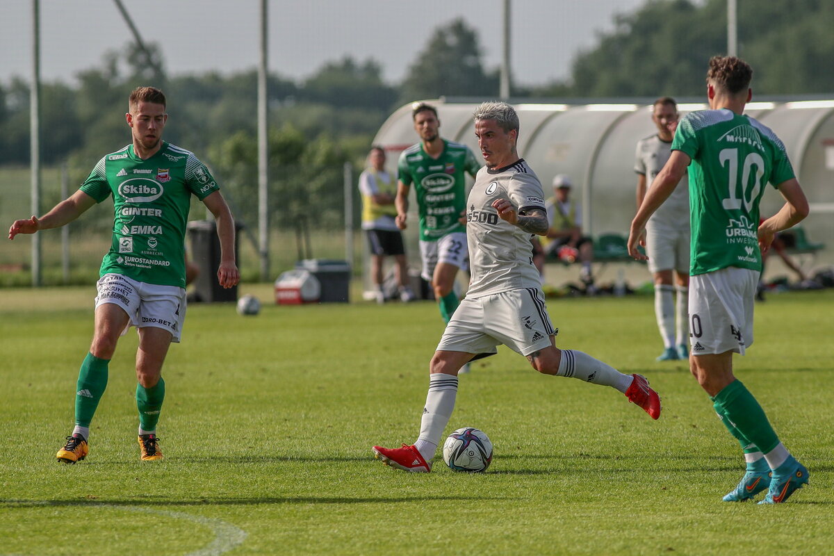 Josue Pesqueira