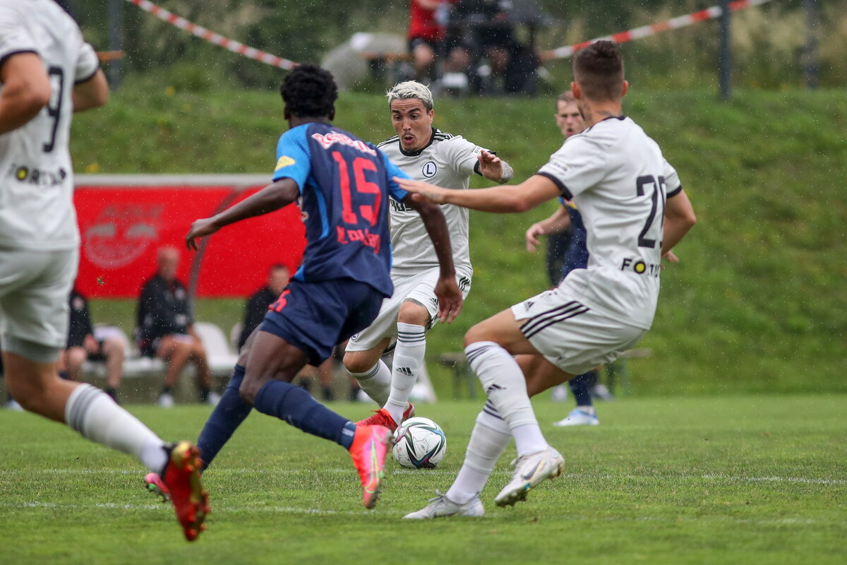 Josue Pesqueira