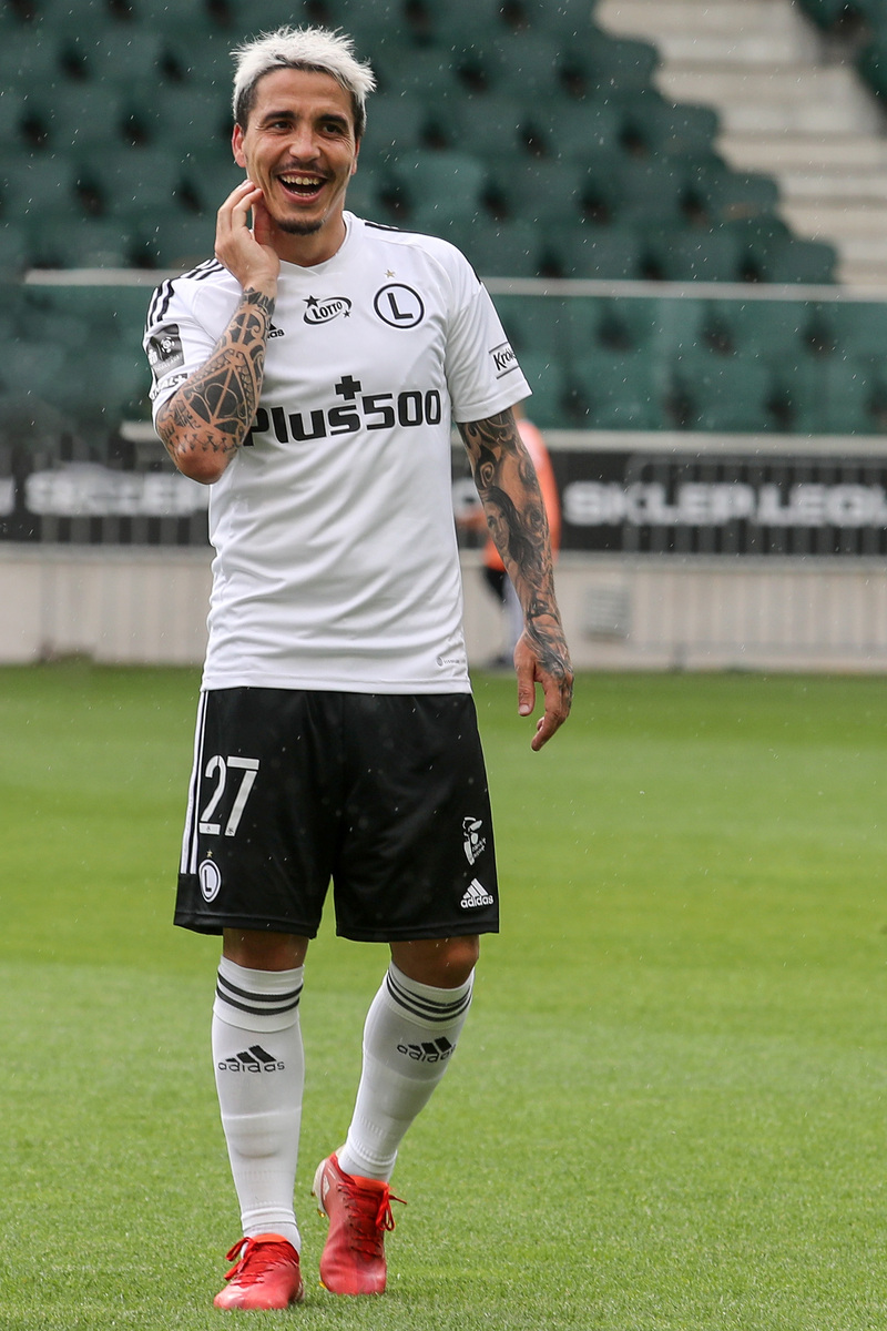 Josue Pesqueira
